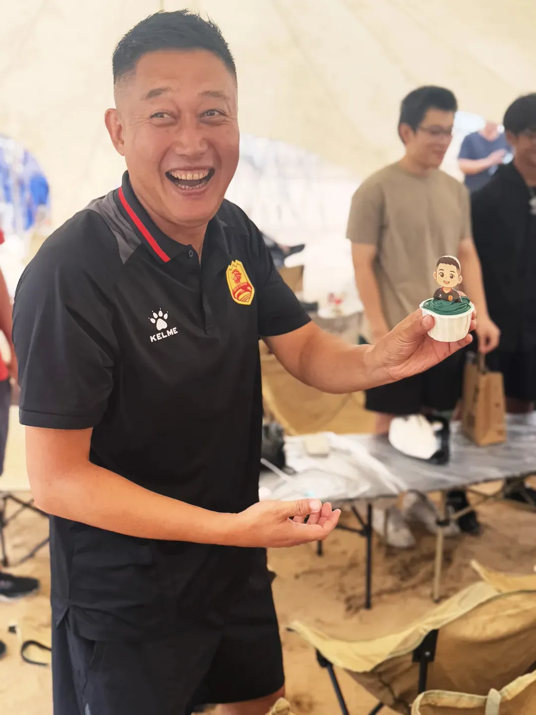 蜘蛛直播-只上1天班！曝王霄已从中超升班马离任